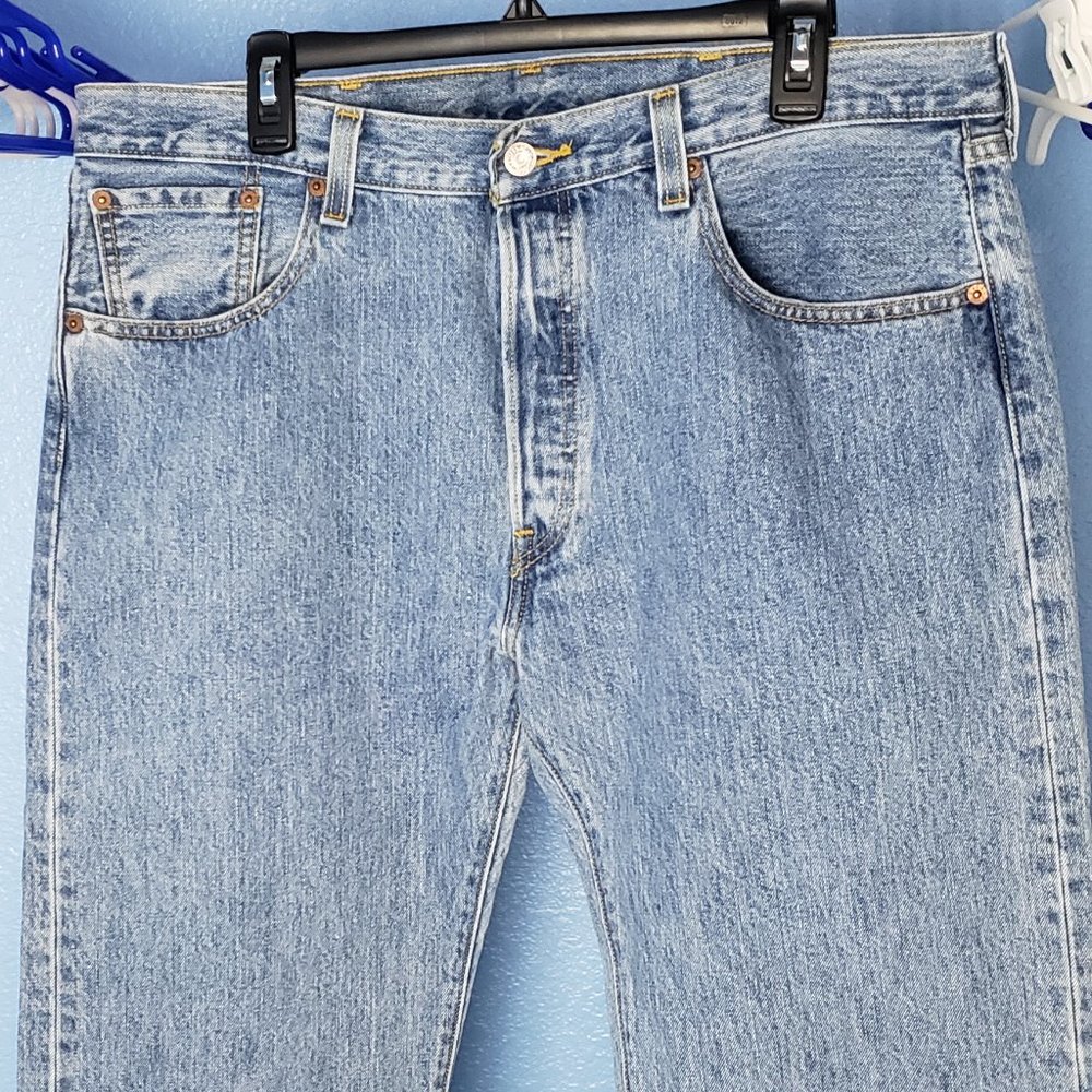 Levi 501 jeans